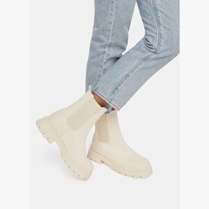 JustFab Saydey Chunky Lug Sole Chelsea Faux Leather Heeled Boots in birch